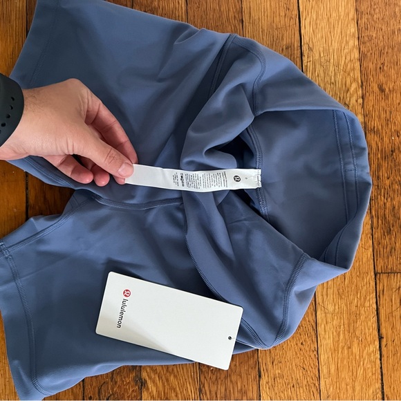 Lululemon Wunder Train HR short 6” - Picture 2 of 2